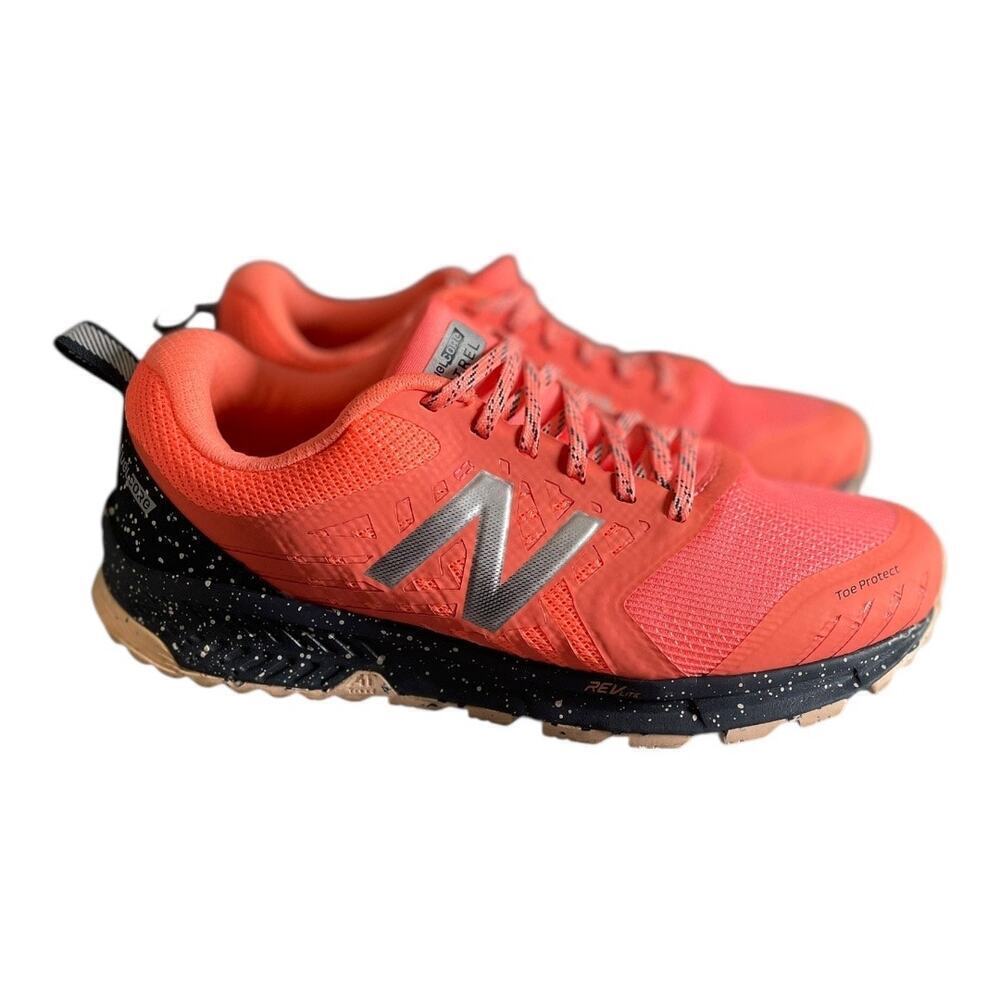 New Balance Women’s Fuel Core Nitrel V1 Bright Orange Trail Running Shoes SZ-7.5
